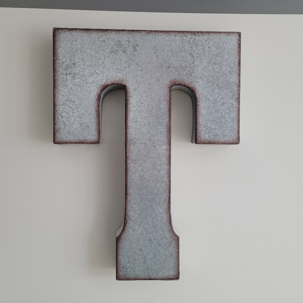 Hobby Lobby metal 'T'